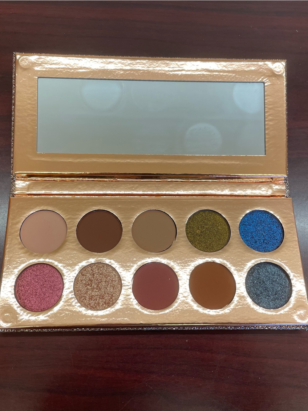 Desi X Katie Friendcation Palette  By Dose of Colors